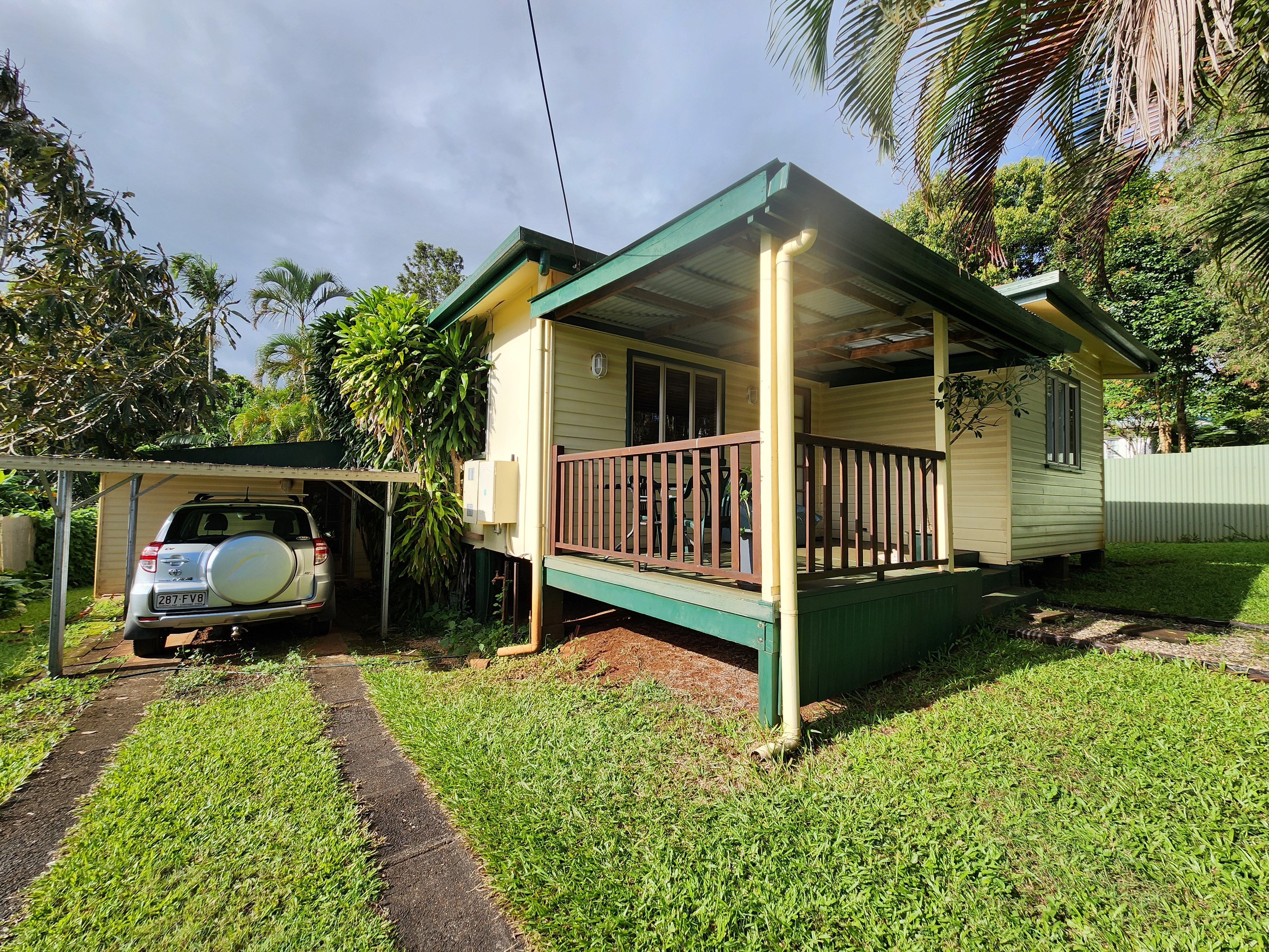 8 Rose Street, Atherton