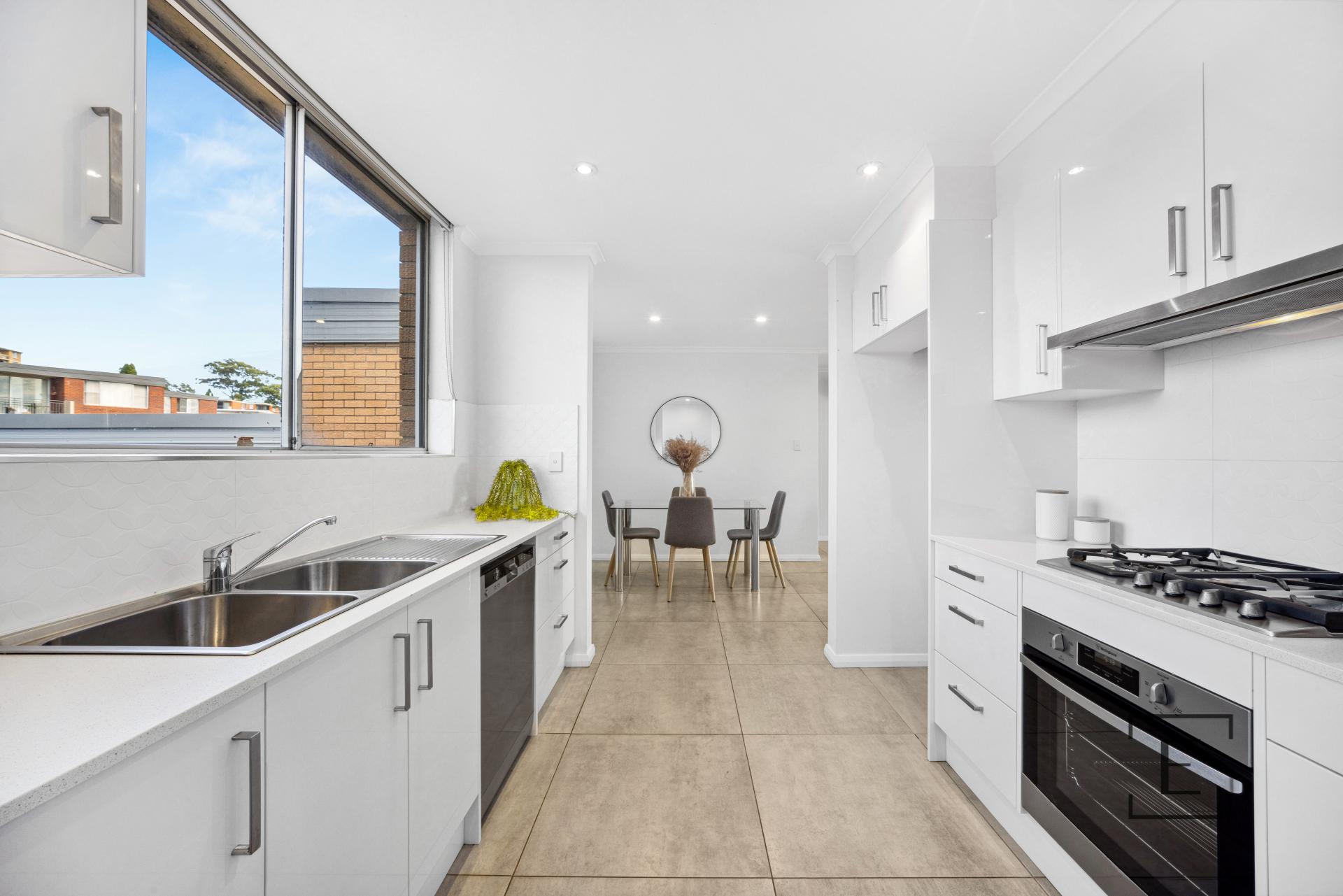 9 / 13 Bortfield Drive, Chiswick