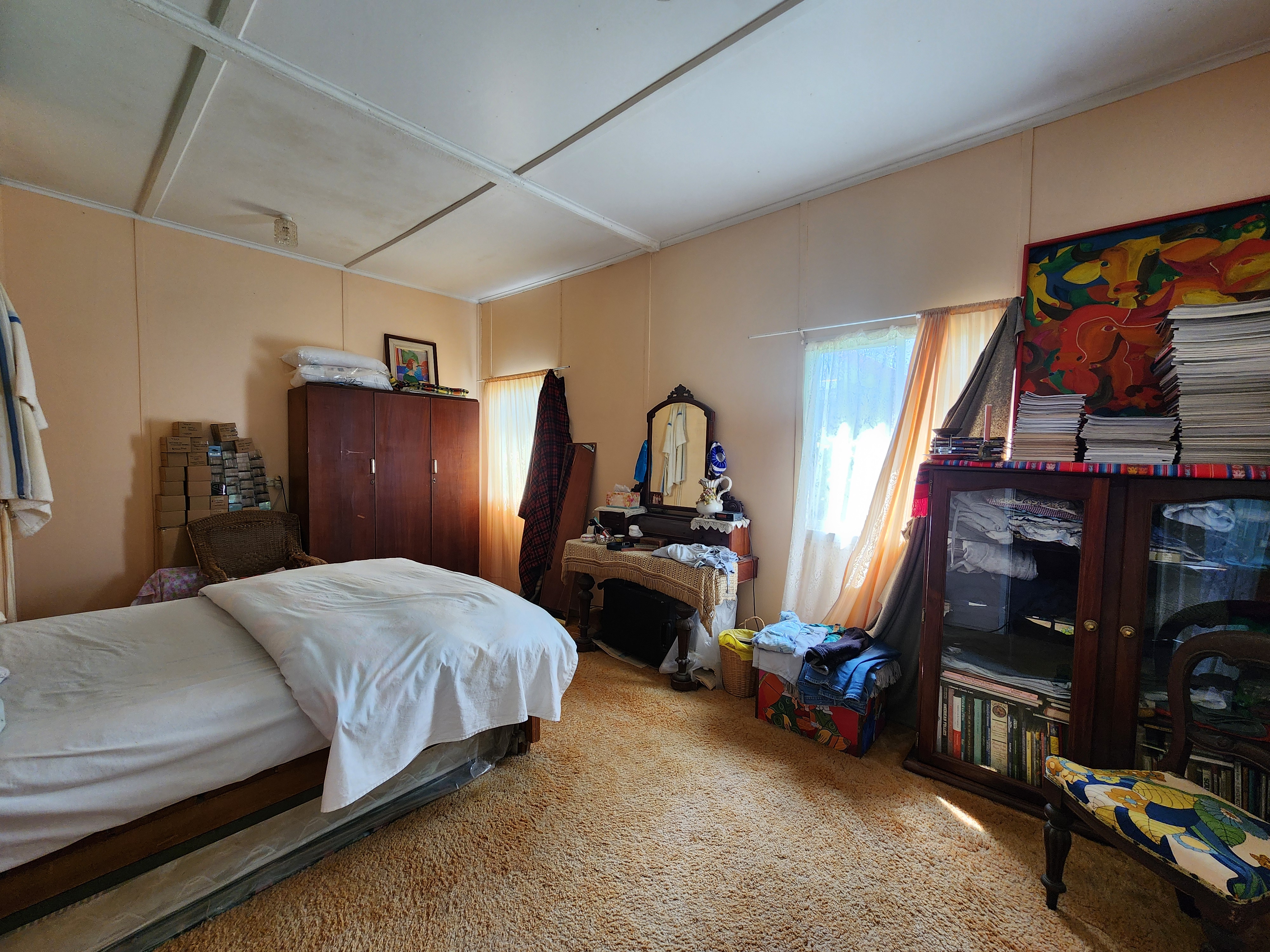 8 Gray Street, Atherton