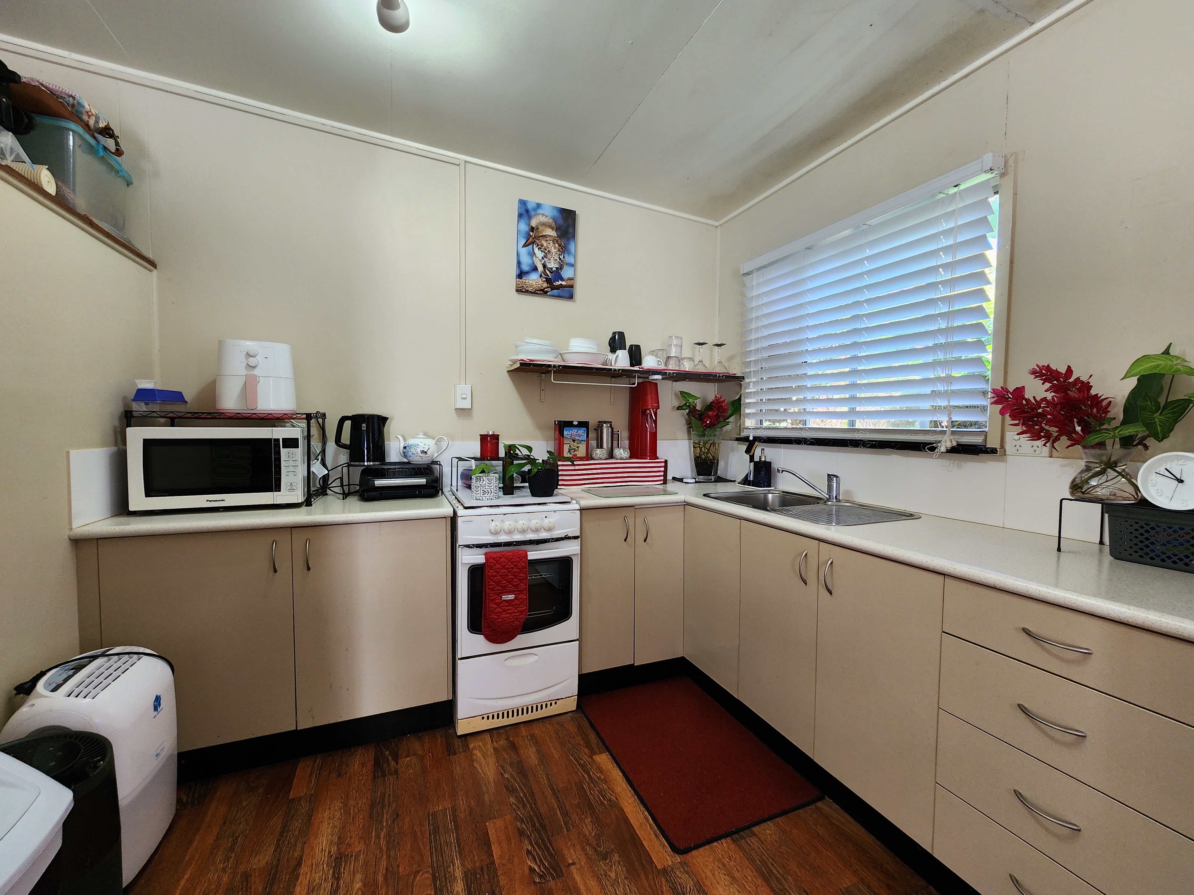 8 Gray Street, Atherton