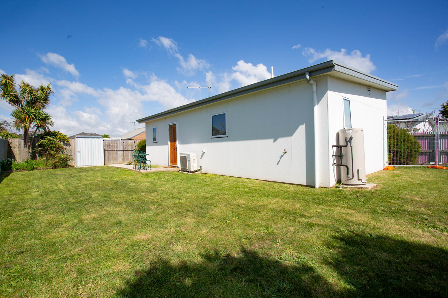 2 / 7 Mary Street, George Town