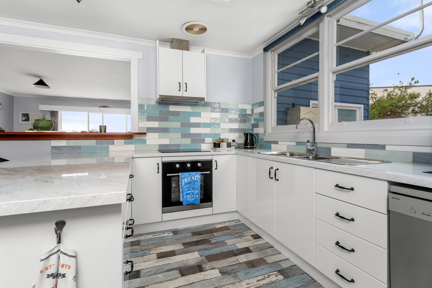 45 Major Street, Weymouth