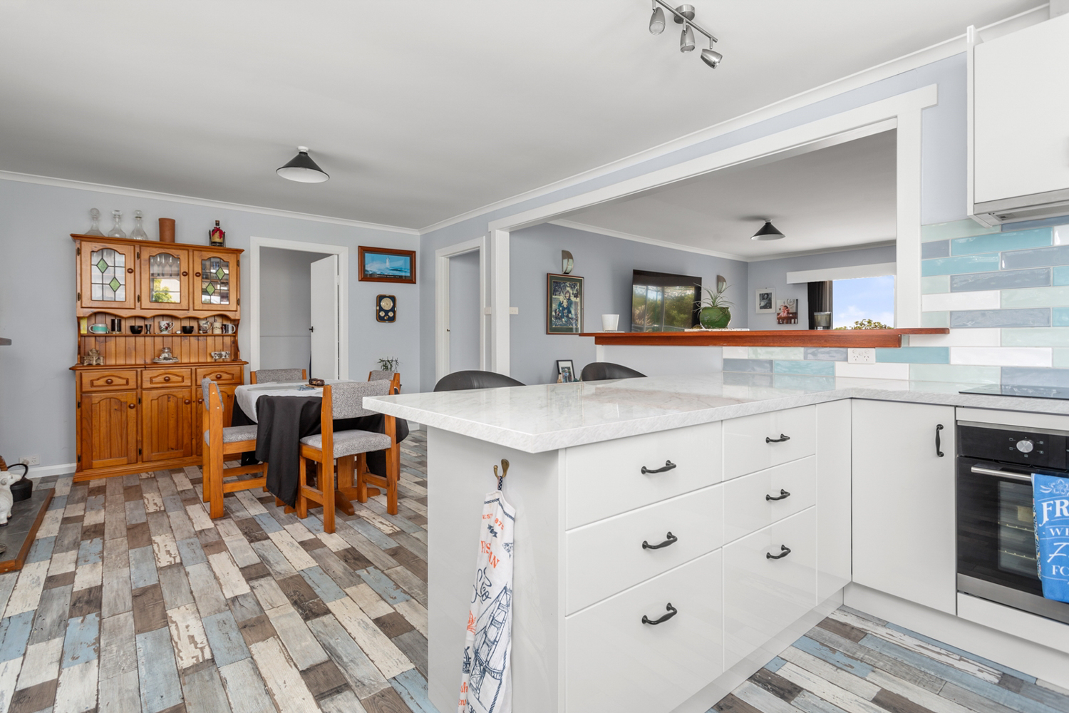 45 Major Street, Weymouth