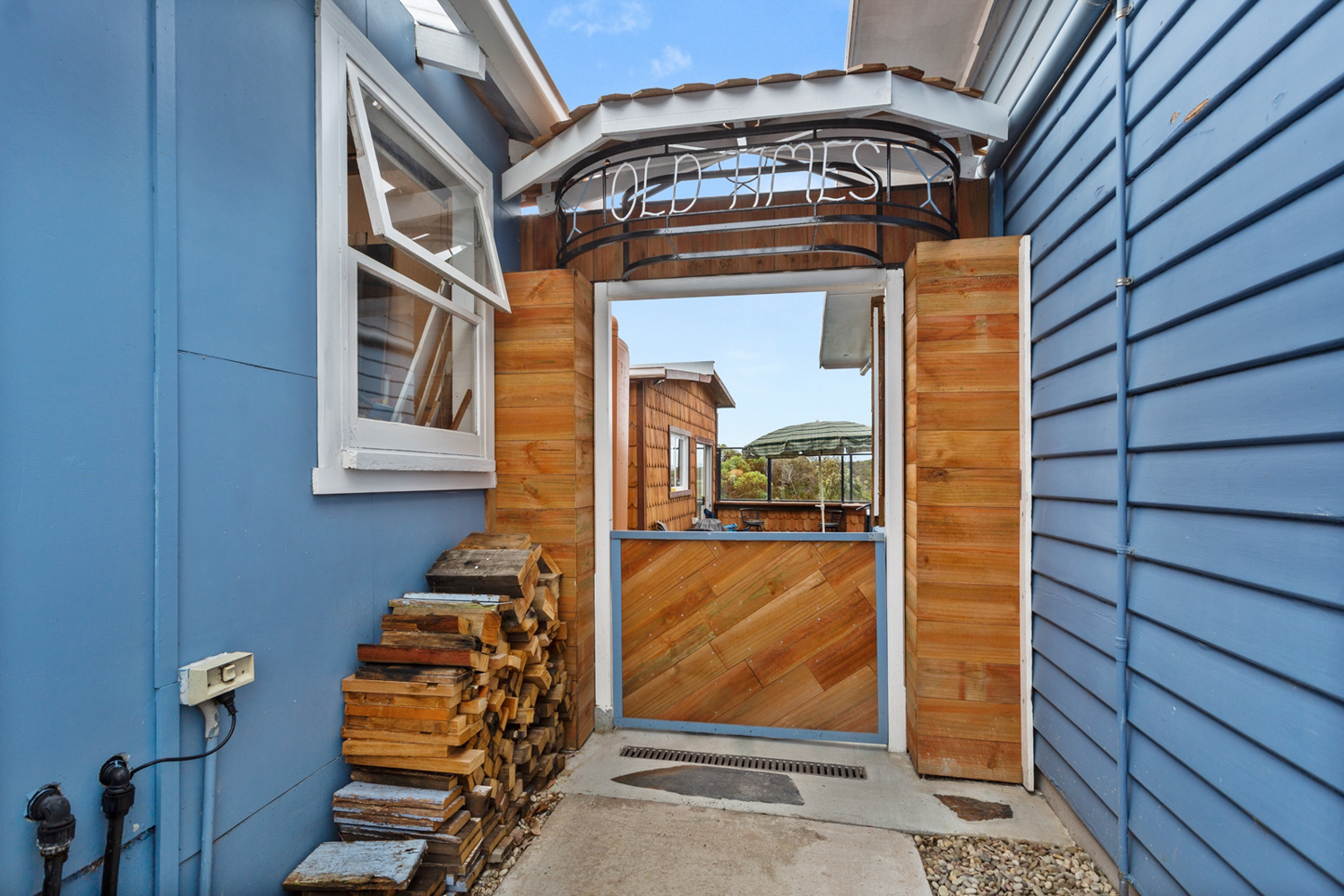 45 Major Street, Weymouth