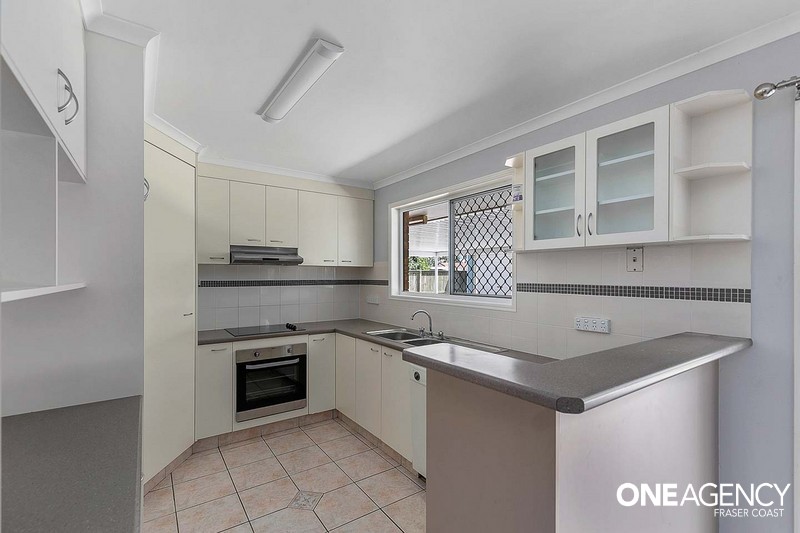 66 Ibis Boulevard, Eli Waters