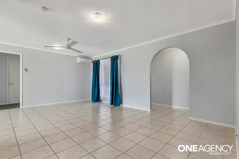 66 Ibis Boulevard, Eli Waters