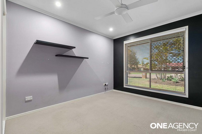 66 Ibis Boulevard, Eli Waters