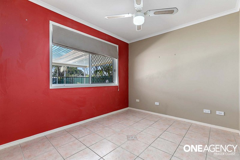 66 Ibis Boulevard, Eli Waters