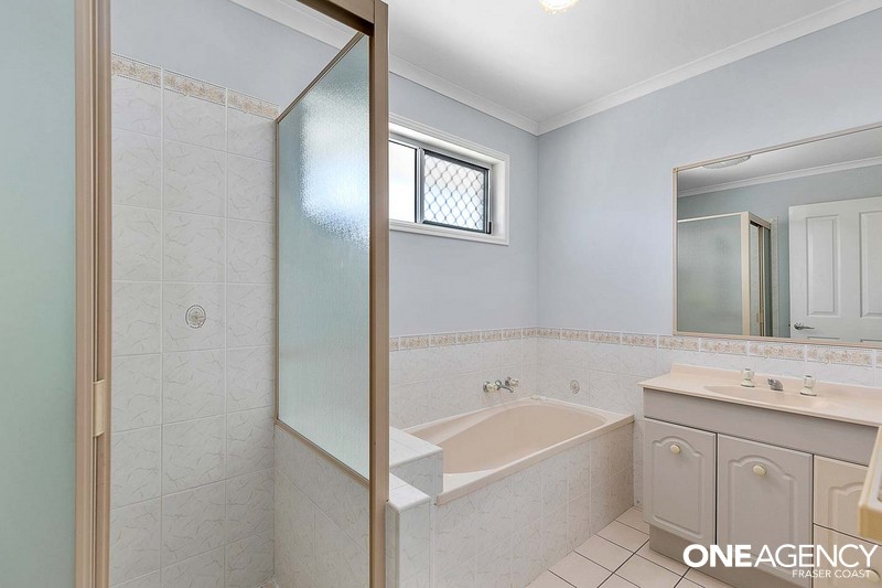 66 Ibis Boulevard, Eli Waters
