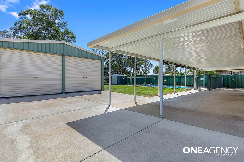 66 Ibis Boulevard, Eli Waters