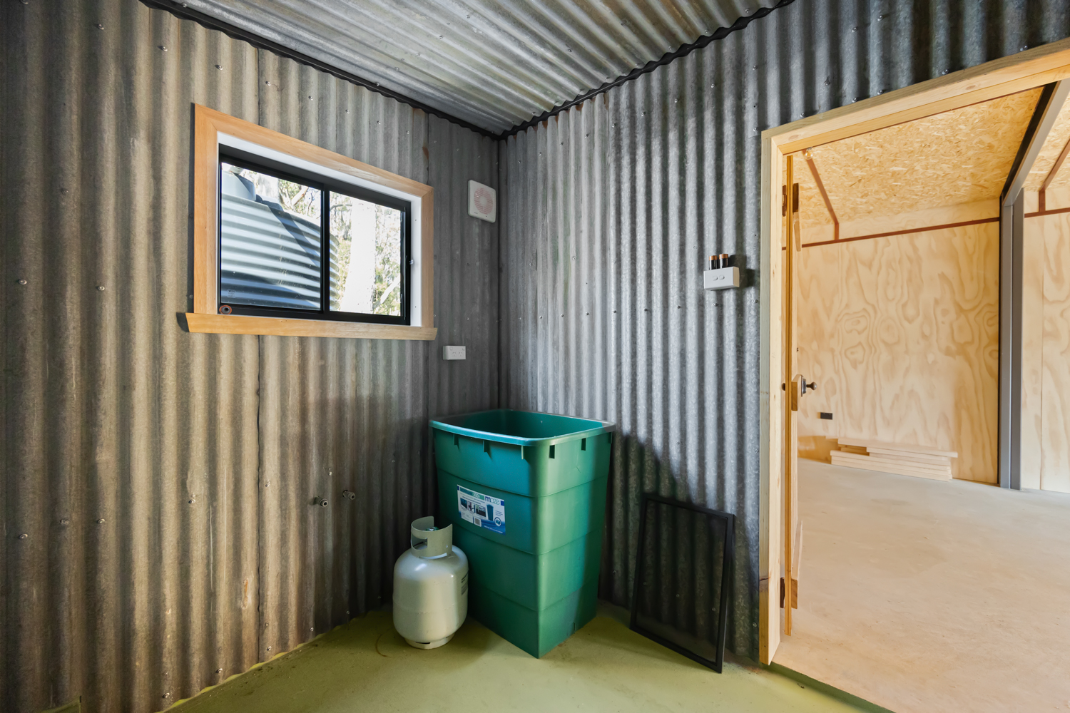 3 Johnsons Road, Miena