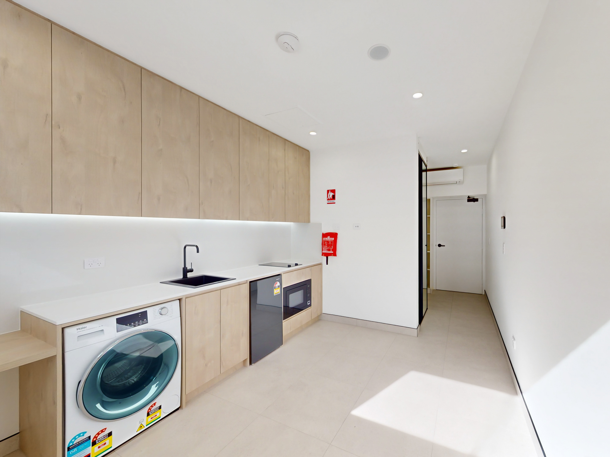 4 / 27 Allison Road, Guildford