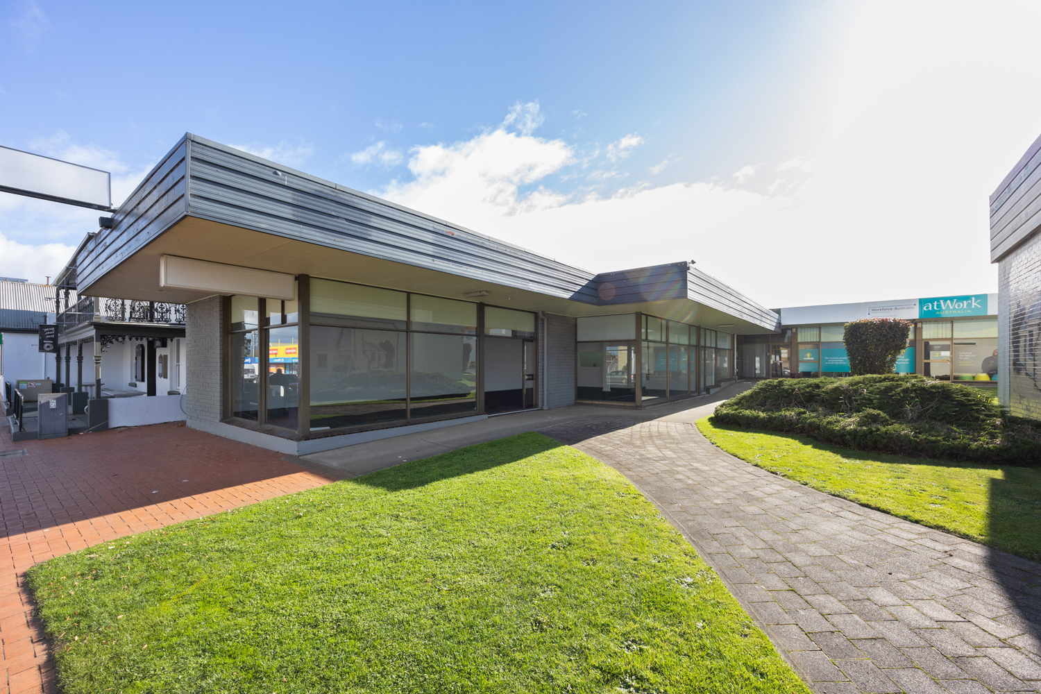 Shop 5 / 79-81 Macquarie Street, George Town