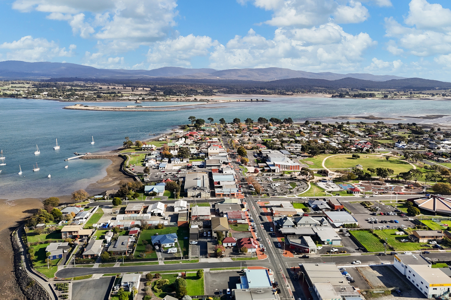 Shop 5 / 79-81 Macquarie Street, George Town