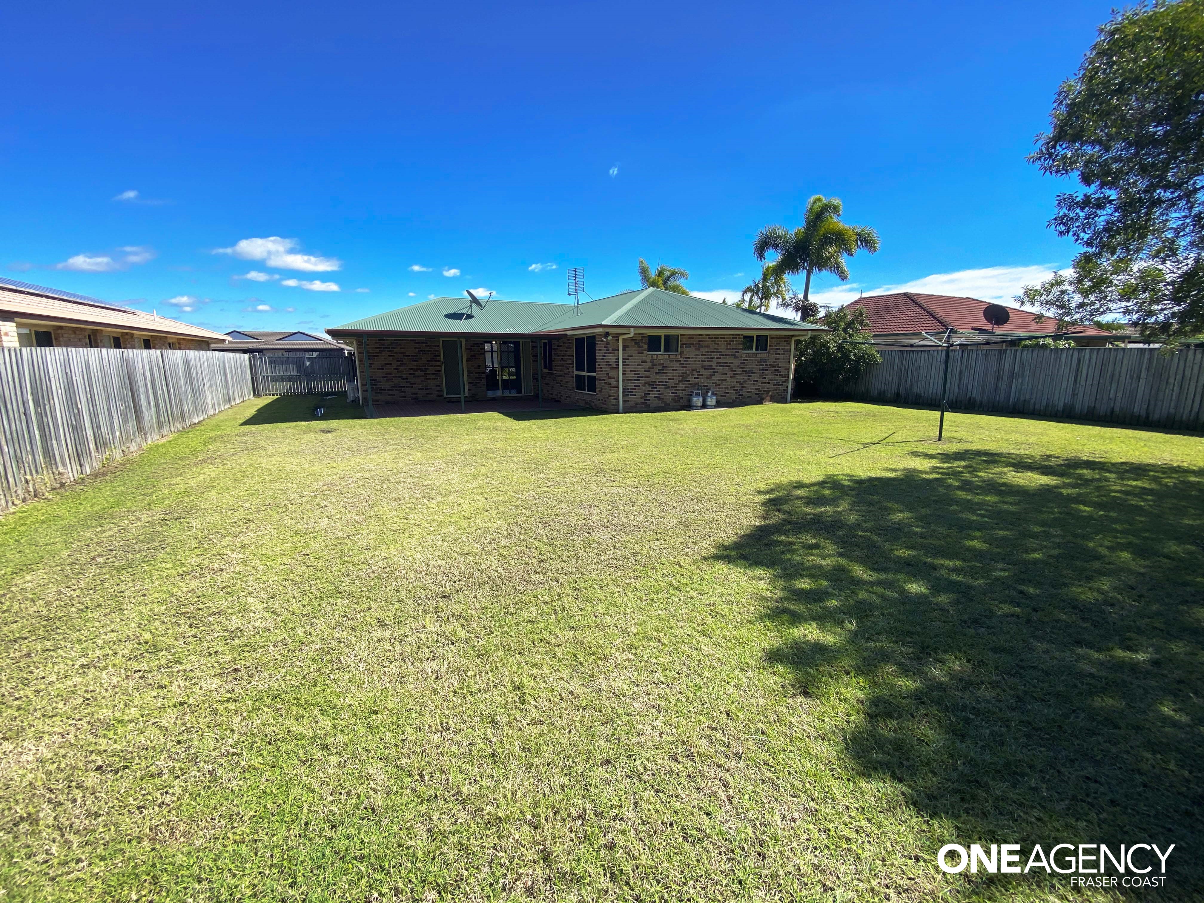 121 Ibis Boulevard, Eli Waters