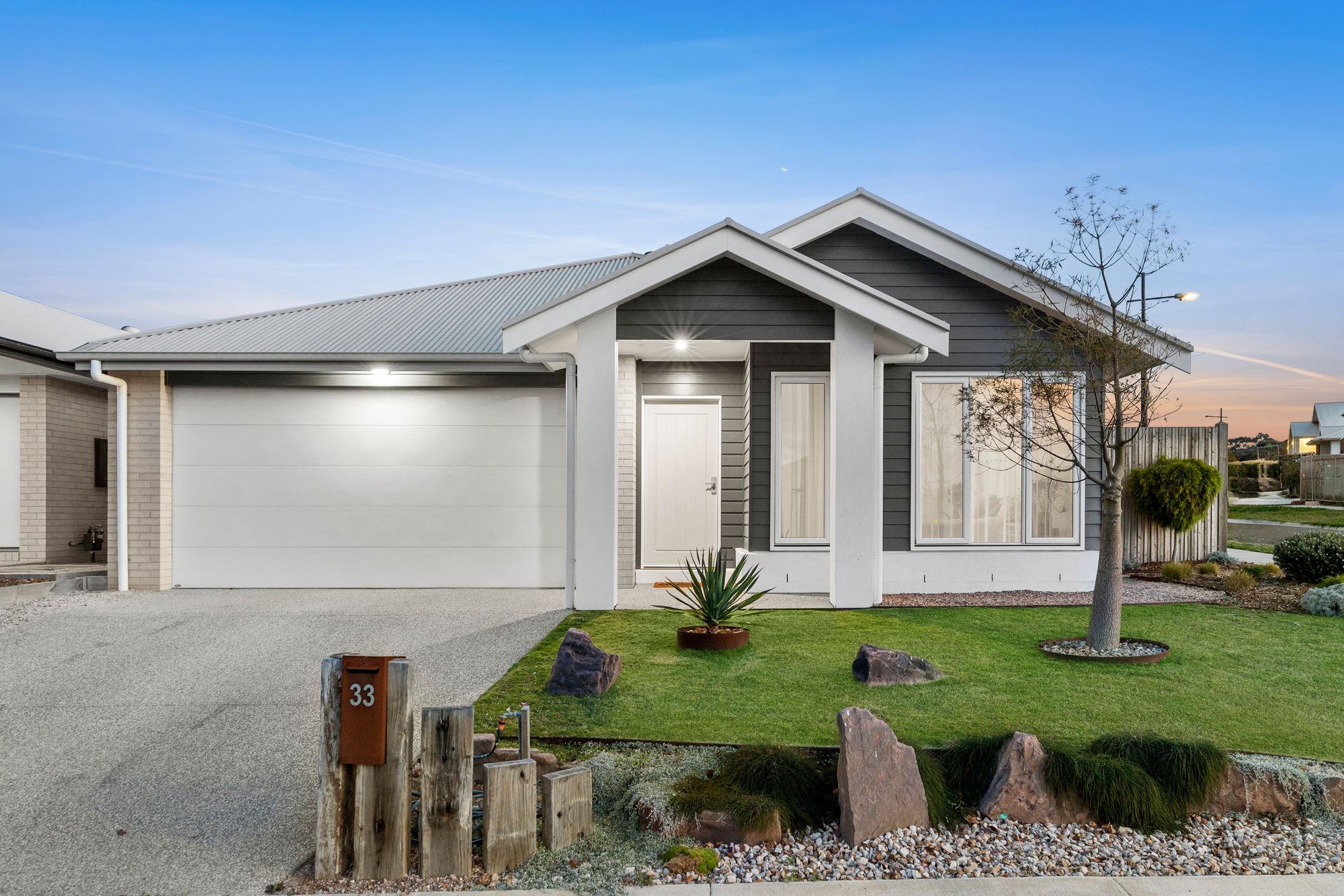 Listing image for 33 McCubbin Drive, MOUNT DUNEED  VIC  3217