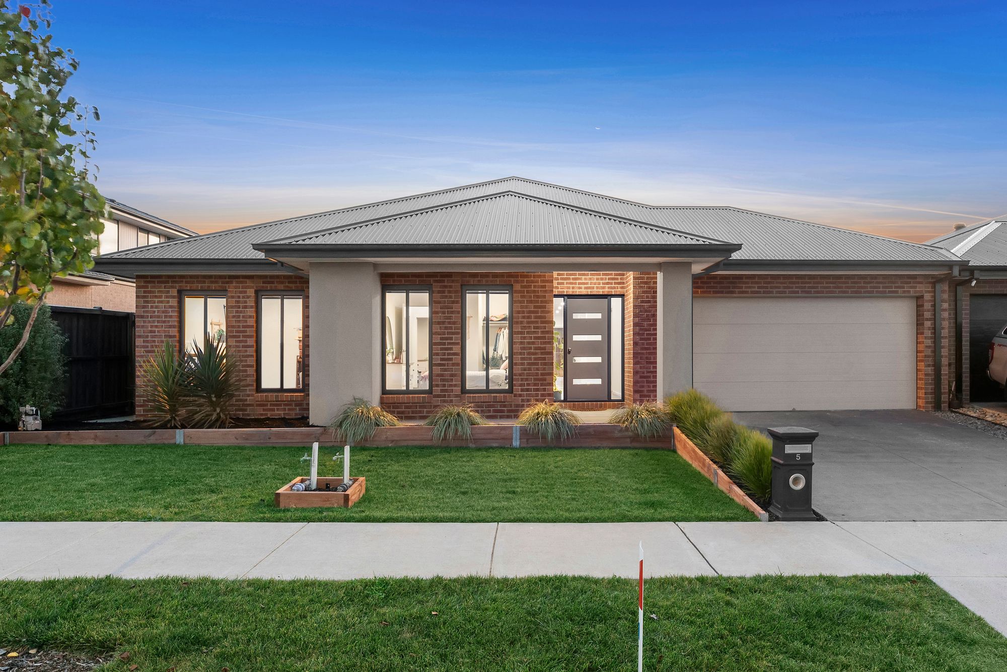 Listing image for 5 Sevenhill Drive, MOUNT DUNEED  VIC  3217