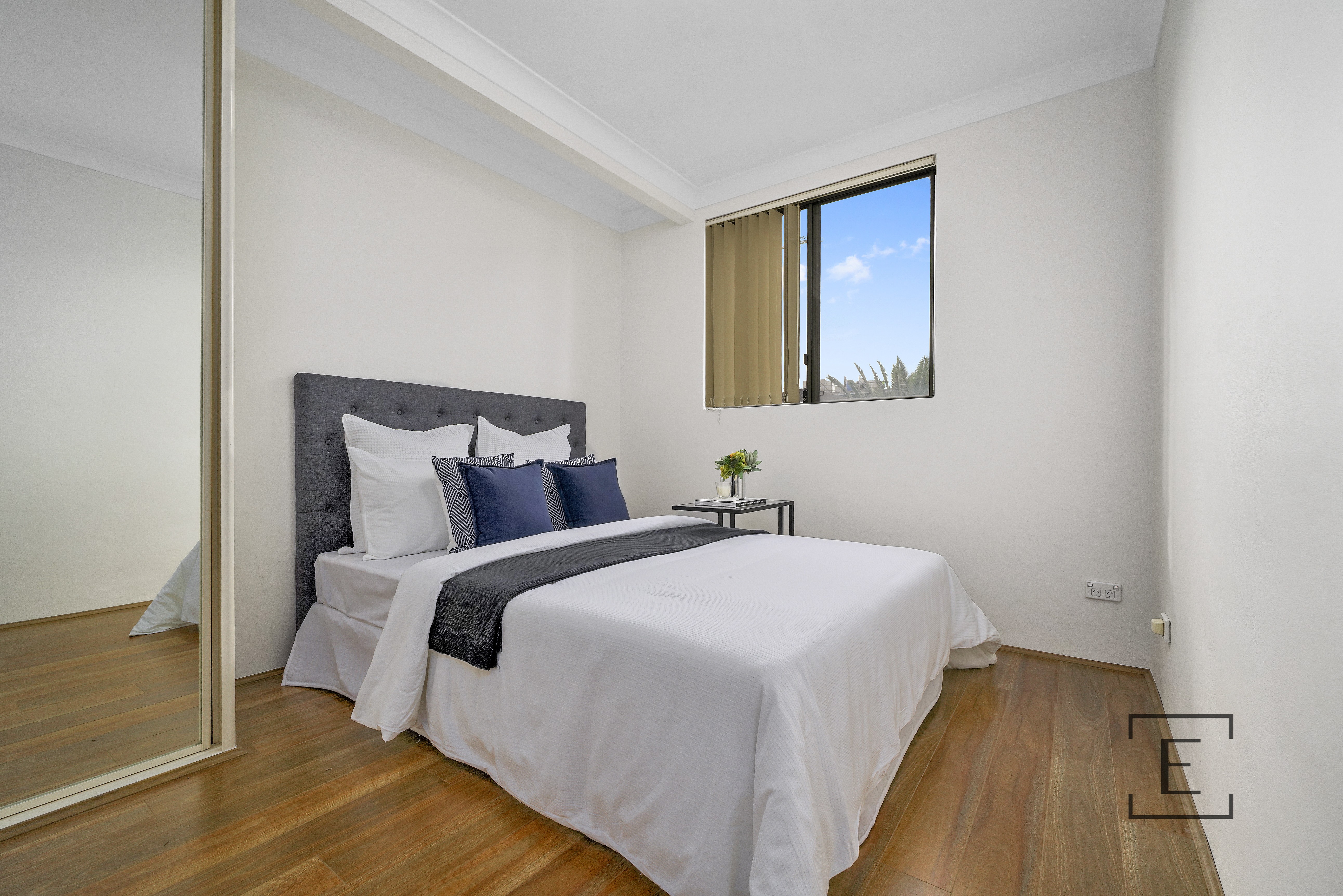 26 / 11 Crane Street, Homebush