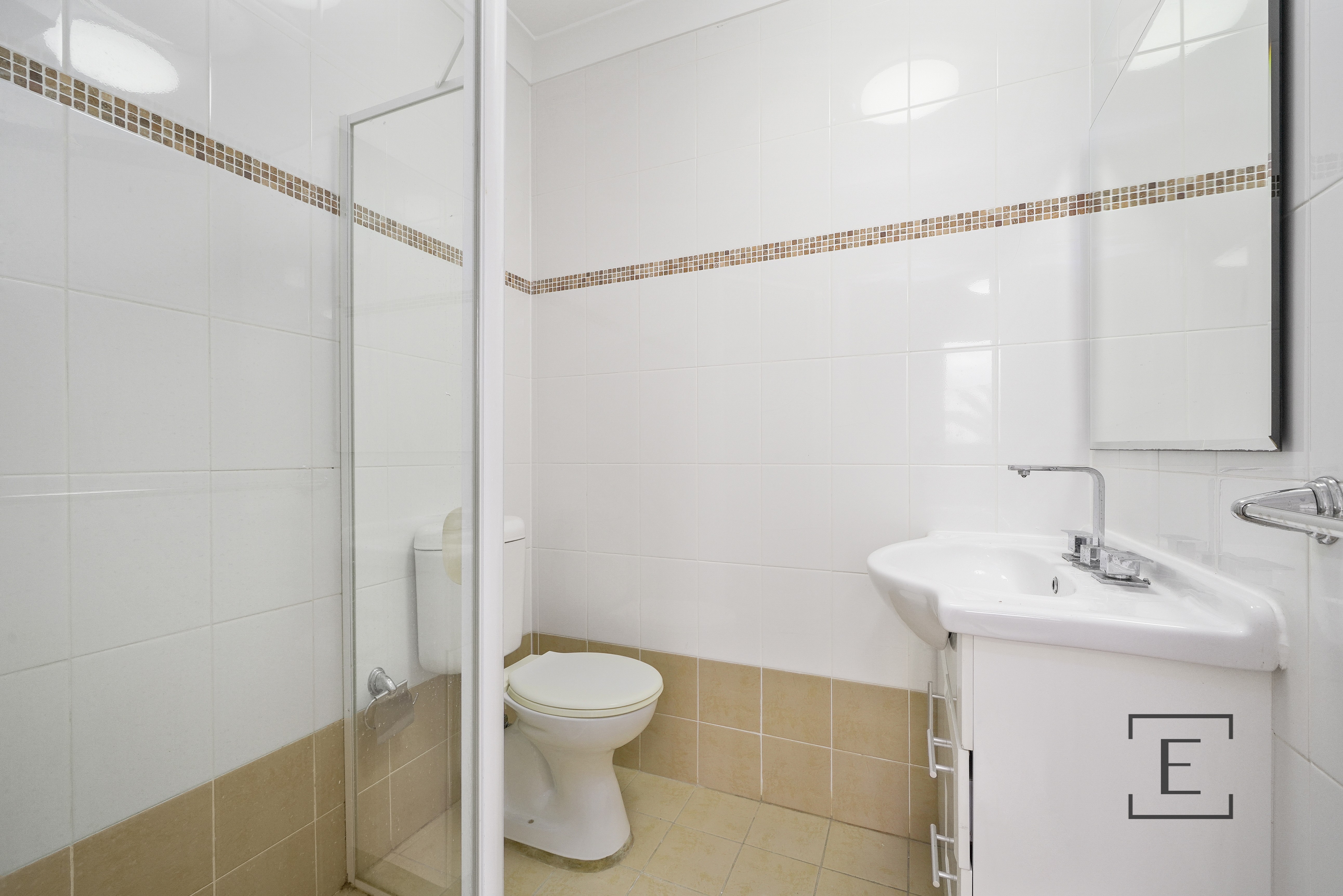 26 / 11 Crane Street, Homebush