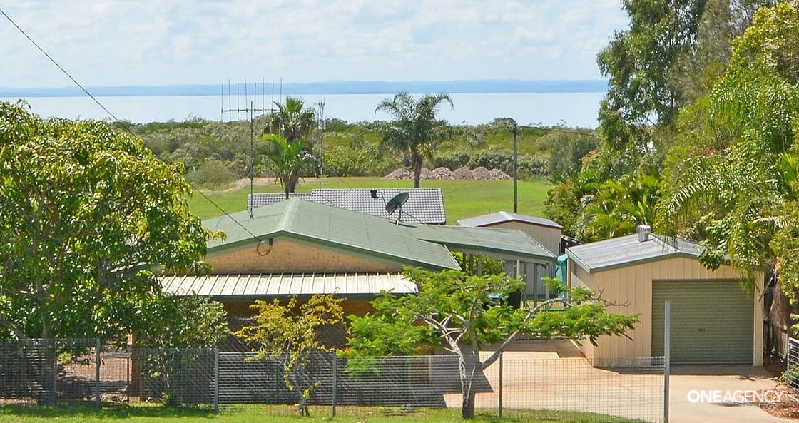 60 Petrel Avenue, River Heads