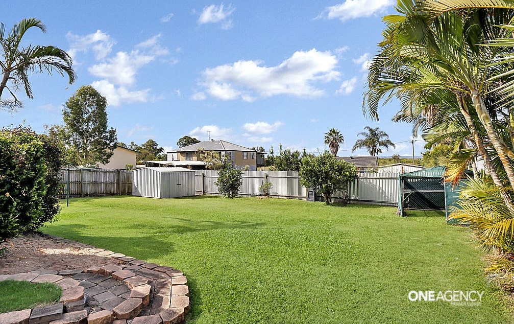 60 Petrel Avenue, River Heads