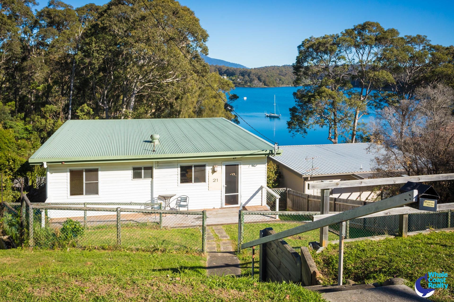 21 THE LOOP, Narooma