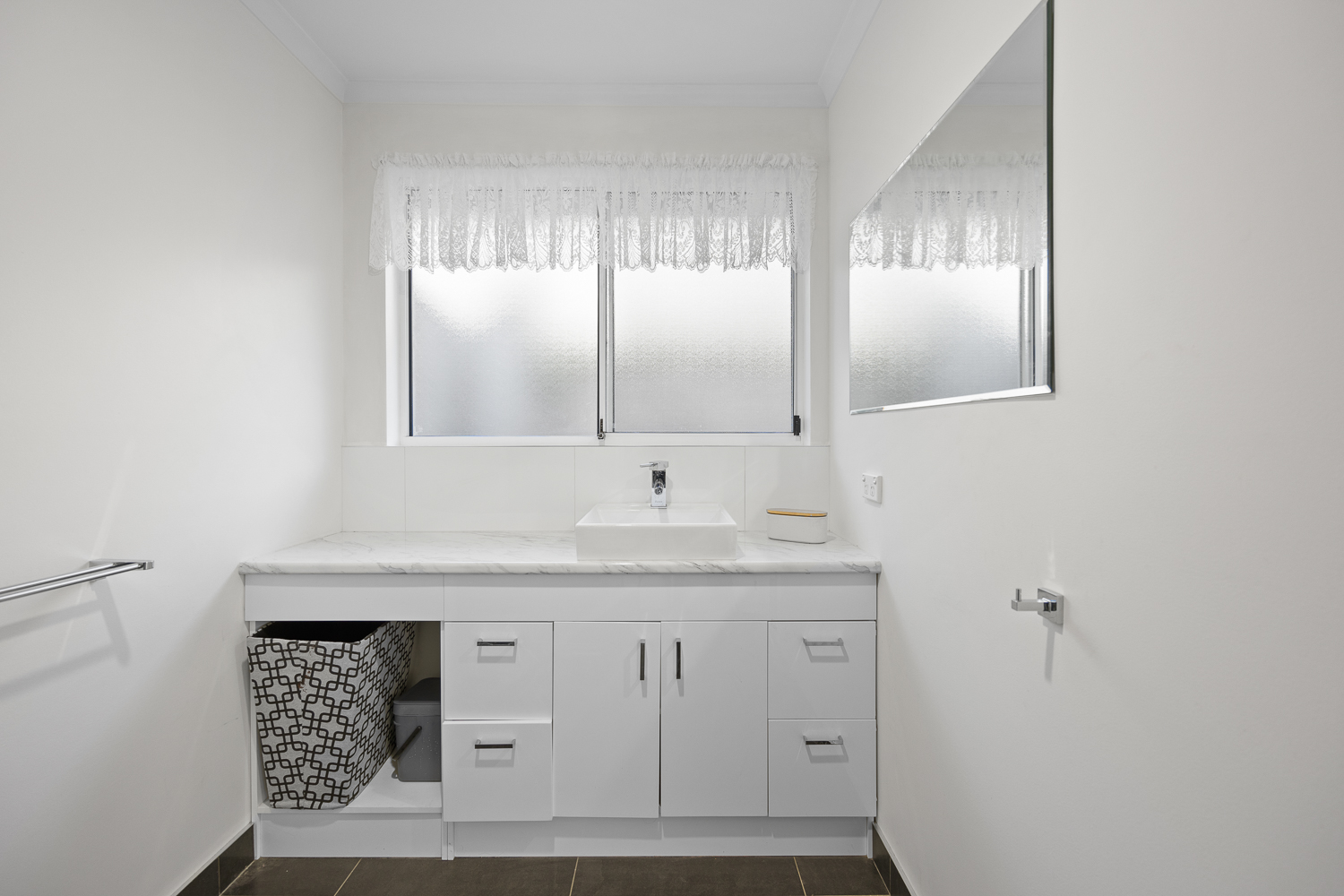 2 / 43a Connaught Crescent, West Launceston