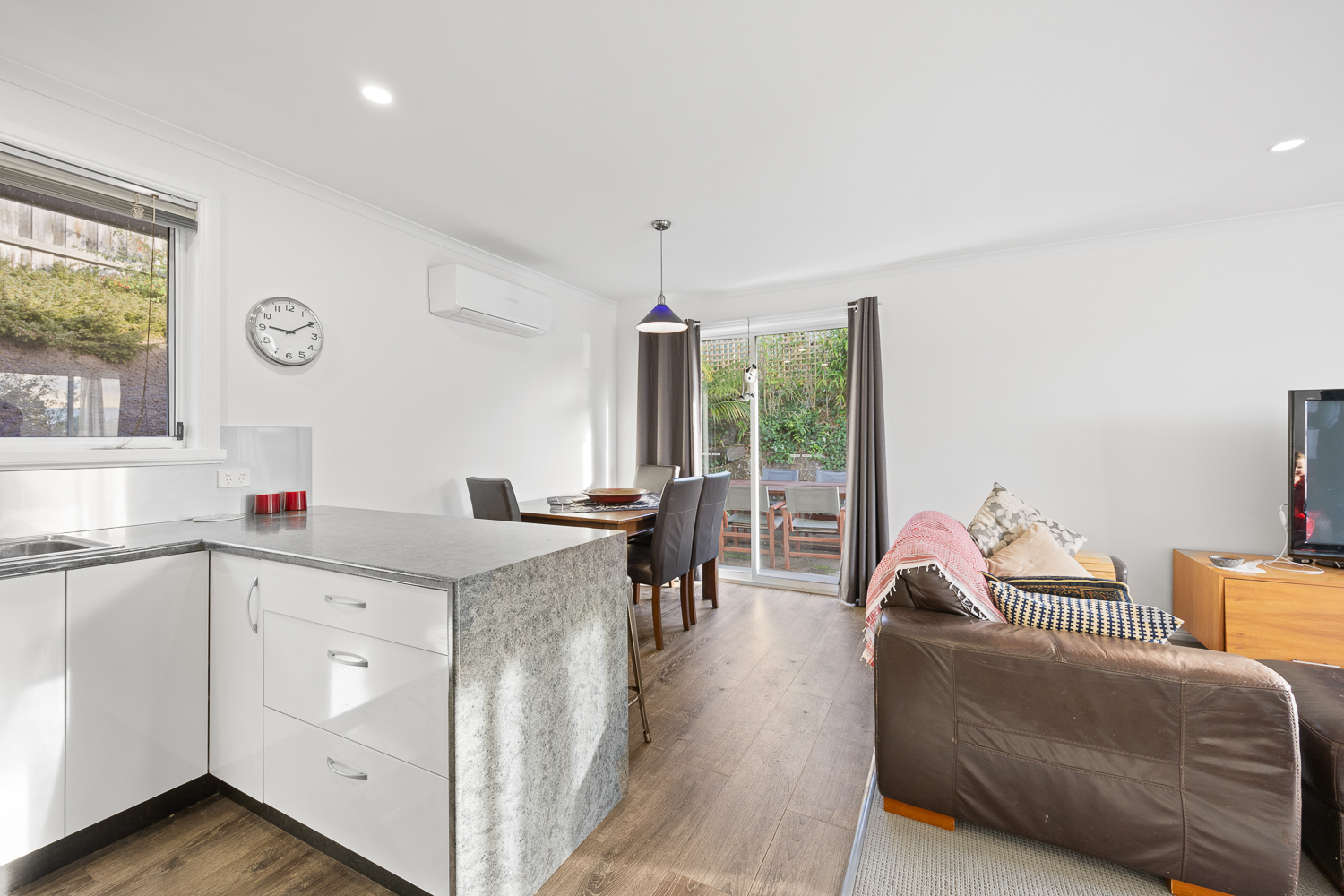 2 / 43a Connaught Crescent, West Launceston