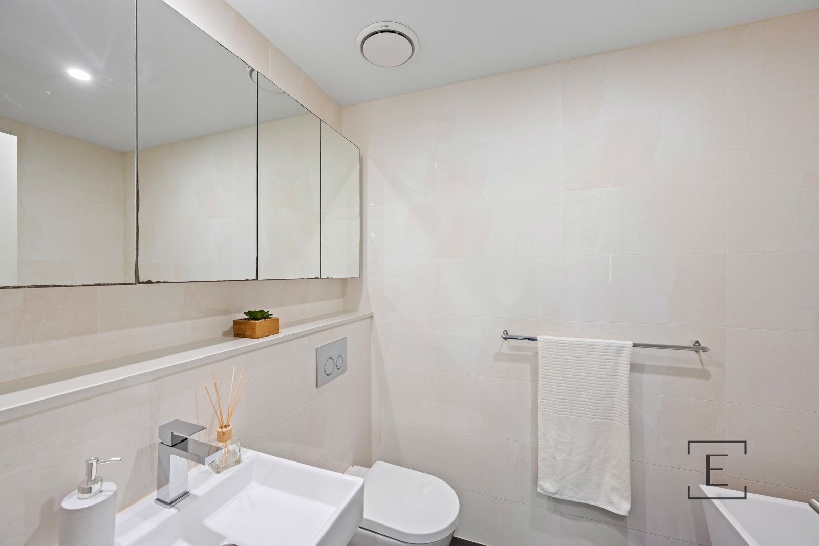 701 / 4 Smallwood Avenue, Homebush