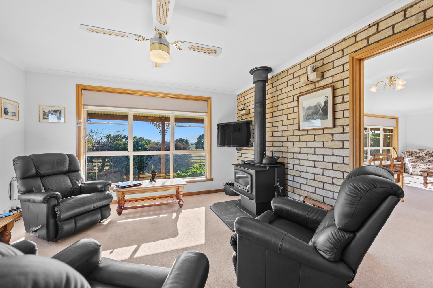 785 Elphinstone Road, Cressy