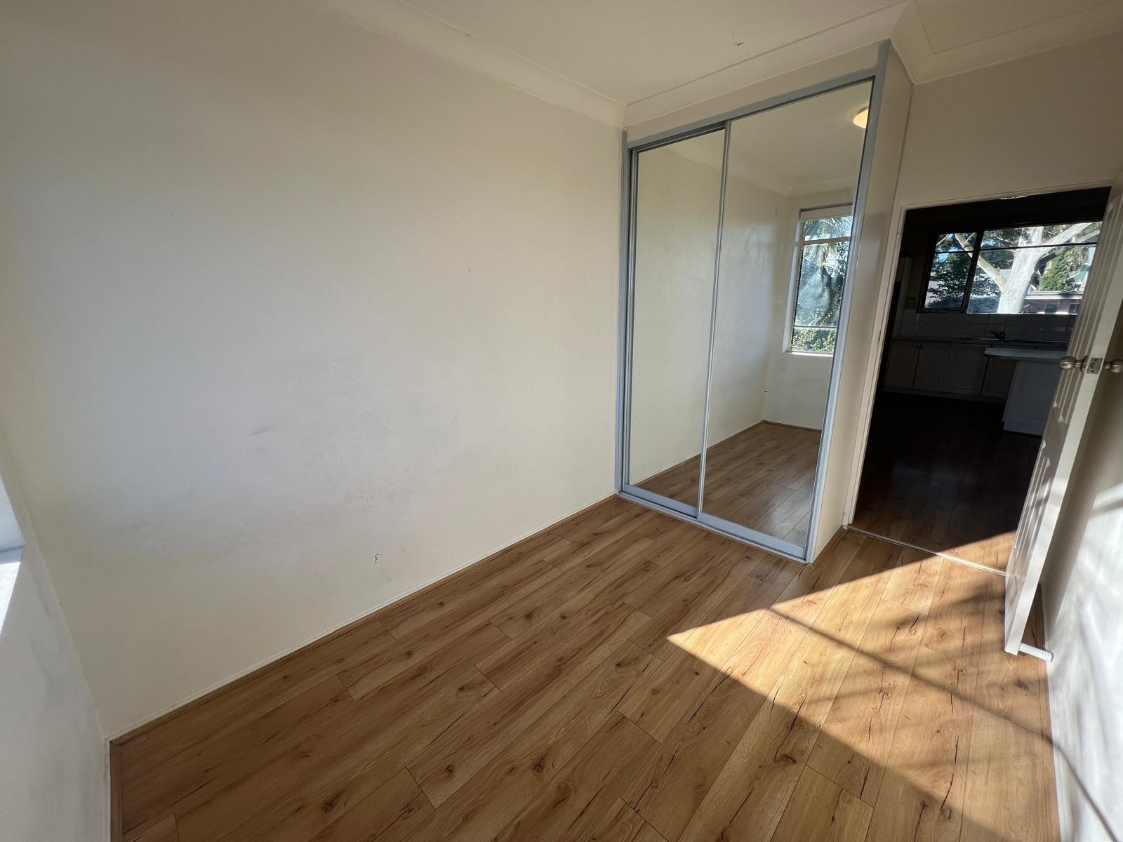 6 / 297-299 King Georges Road, Roselands