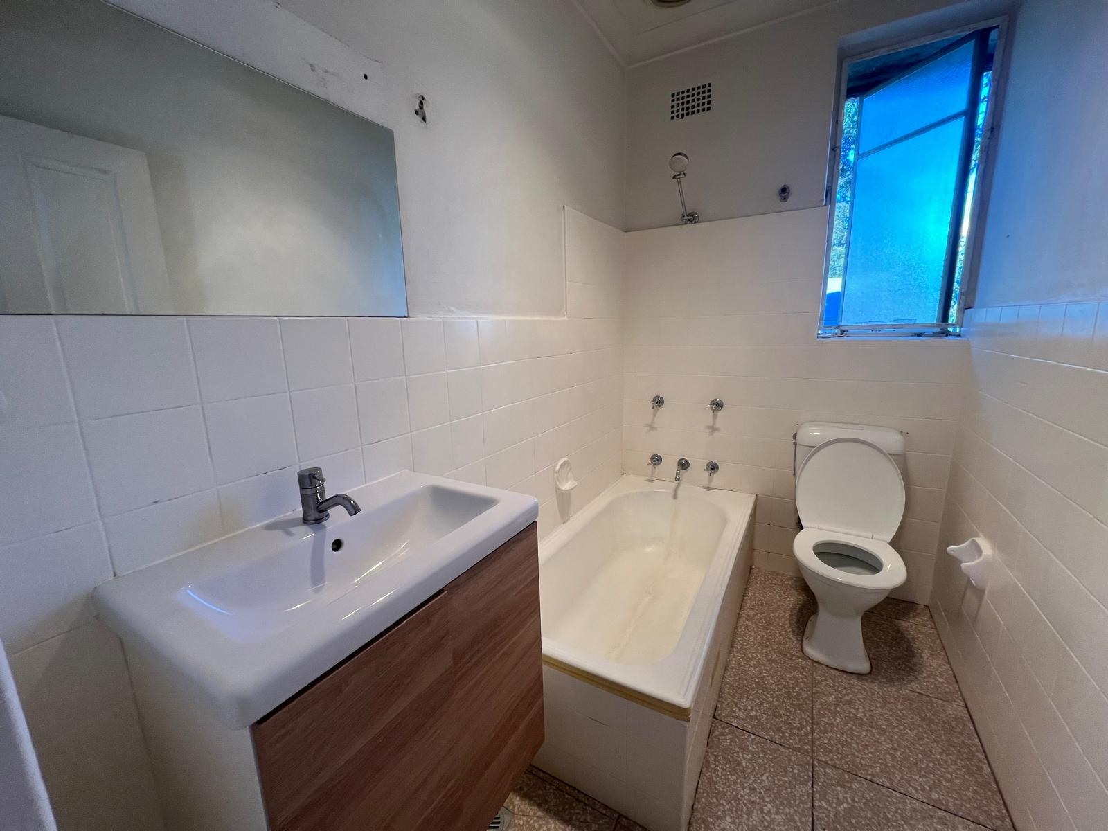 6 / 297-299 King Georges Road, Roselands