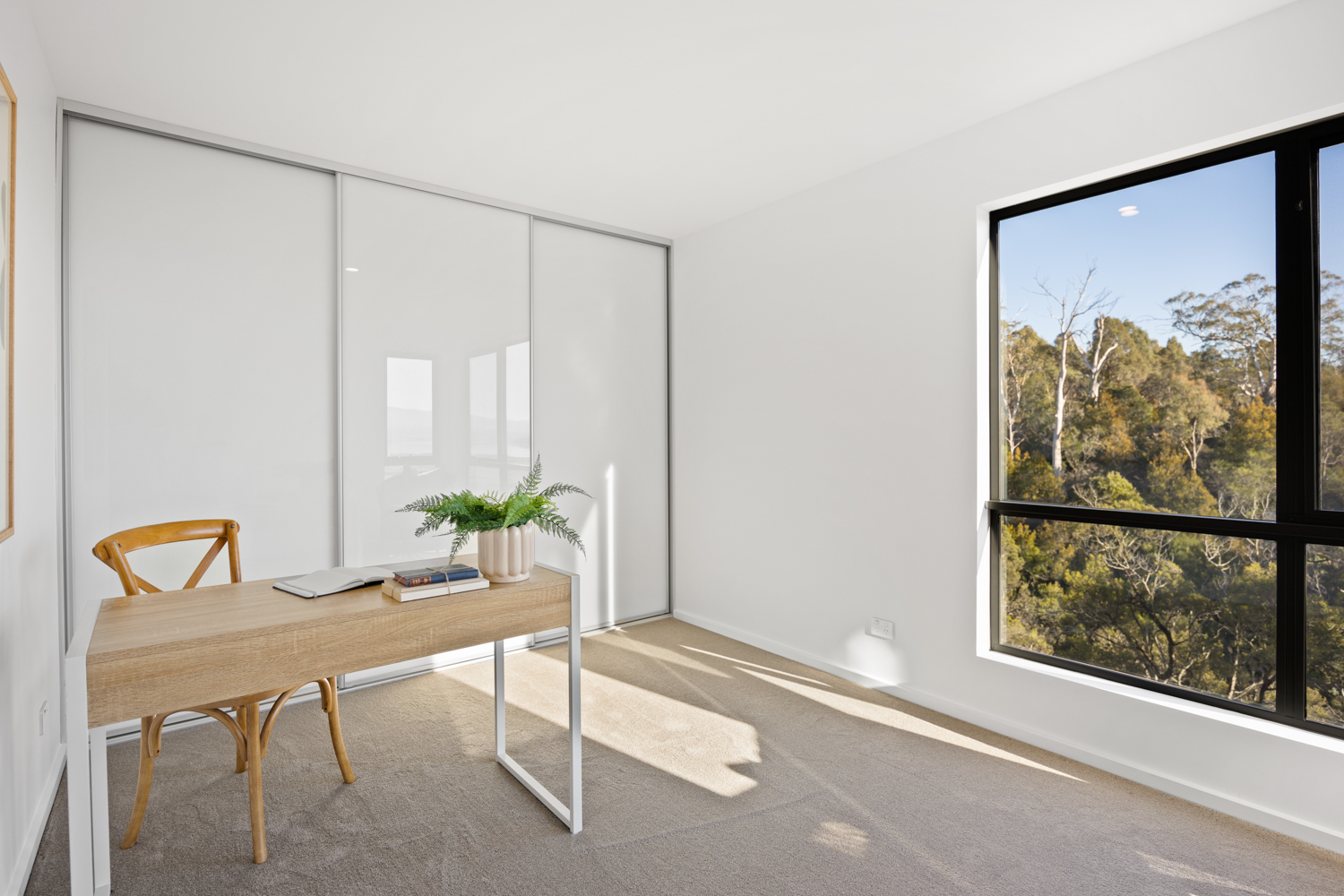 21 Tamar Island Court, Riverside