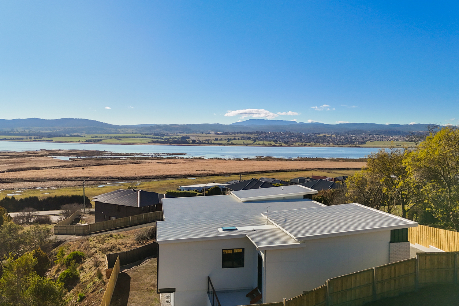21 Tamar Island Court, Riverside