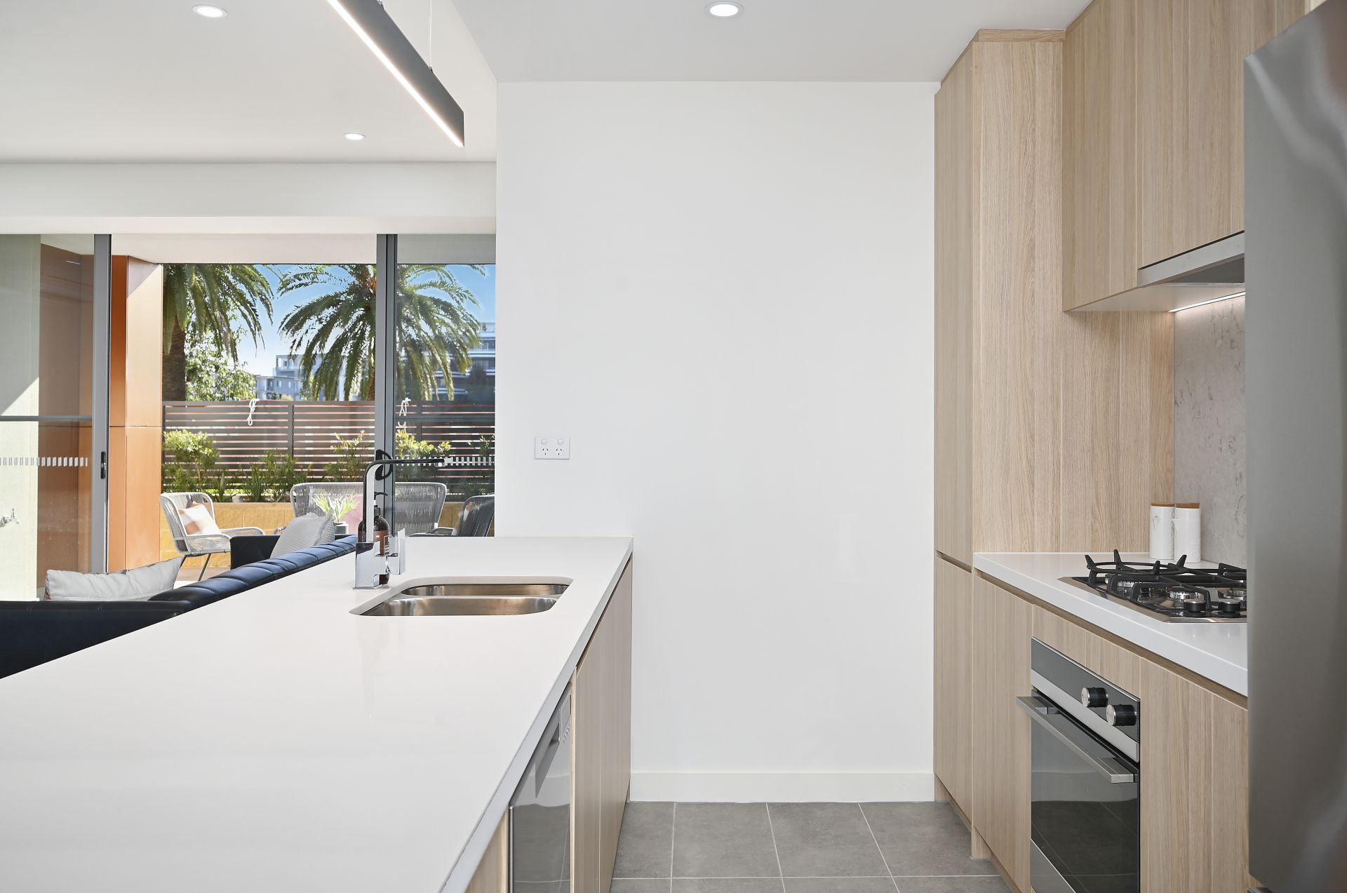 A101 / 98 Lakeside Parade, Jordan Springs