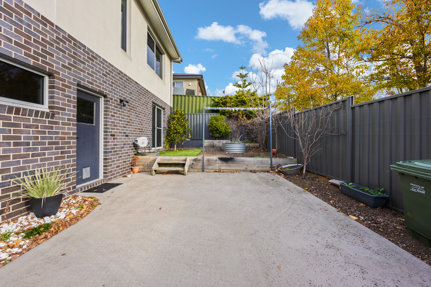 2 / 3 Greenway Close, Riverside