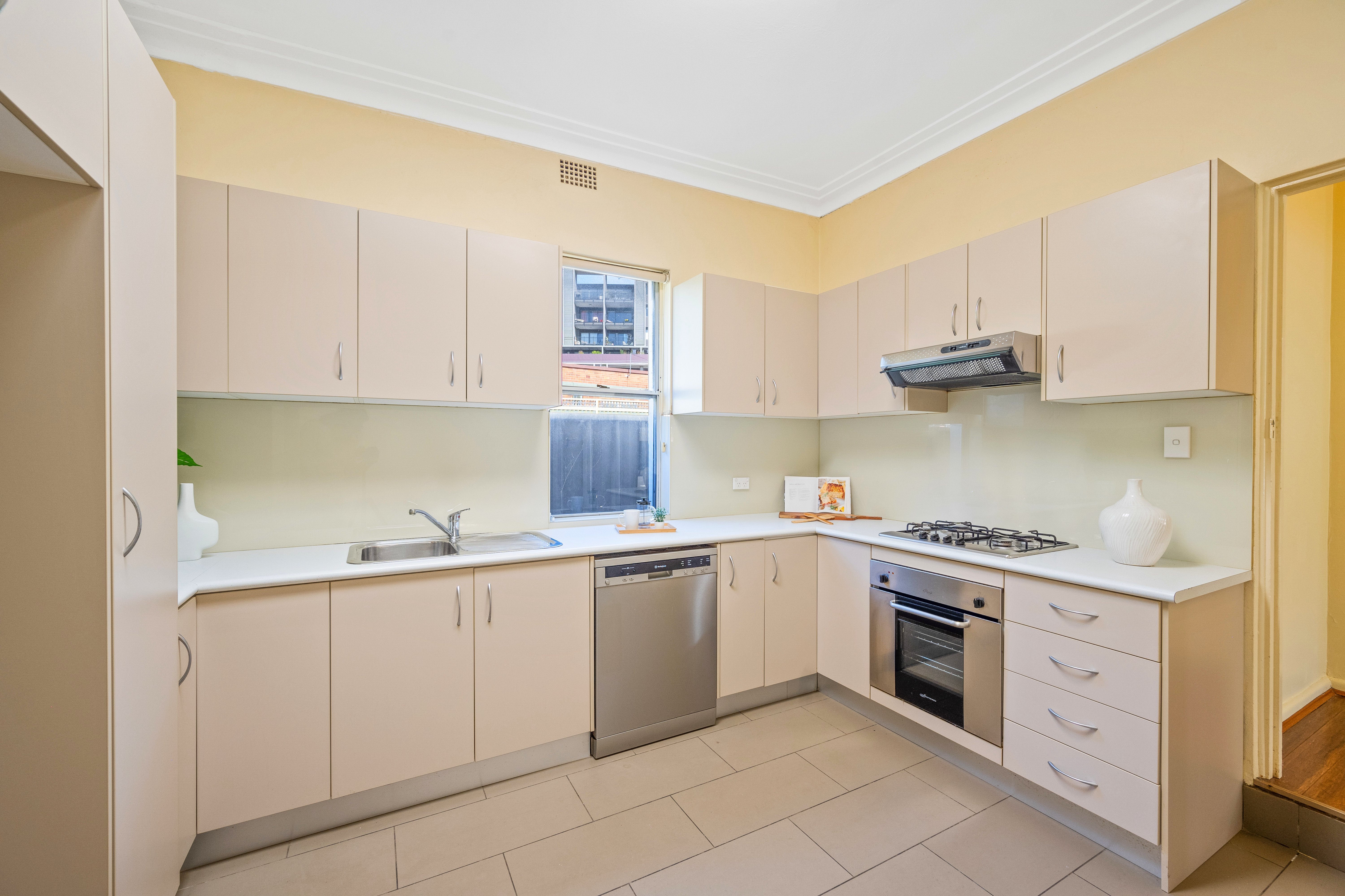 3 Kroombit Street, Dulwich Hill