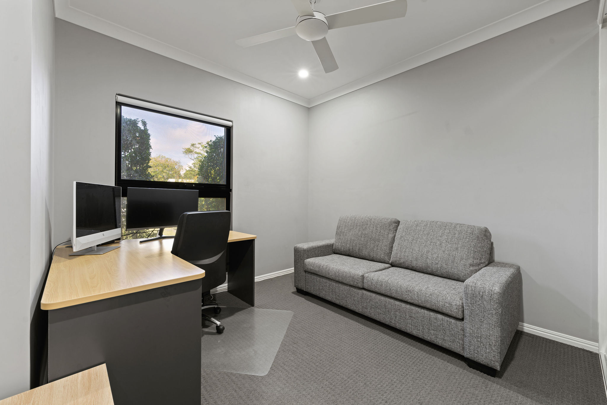 2 / 6 Waller Street, Atherton