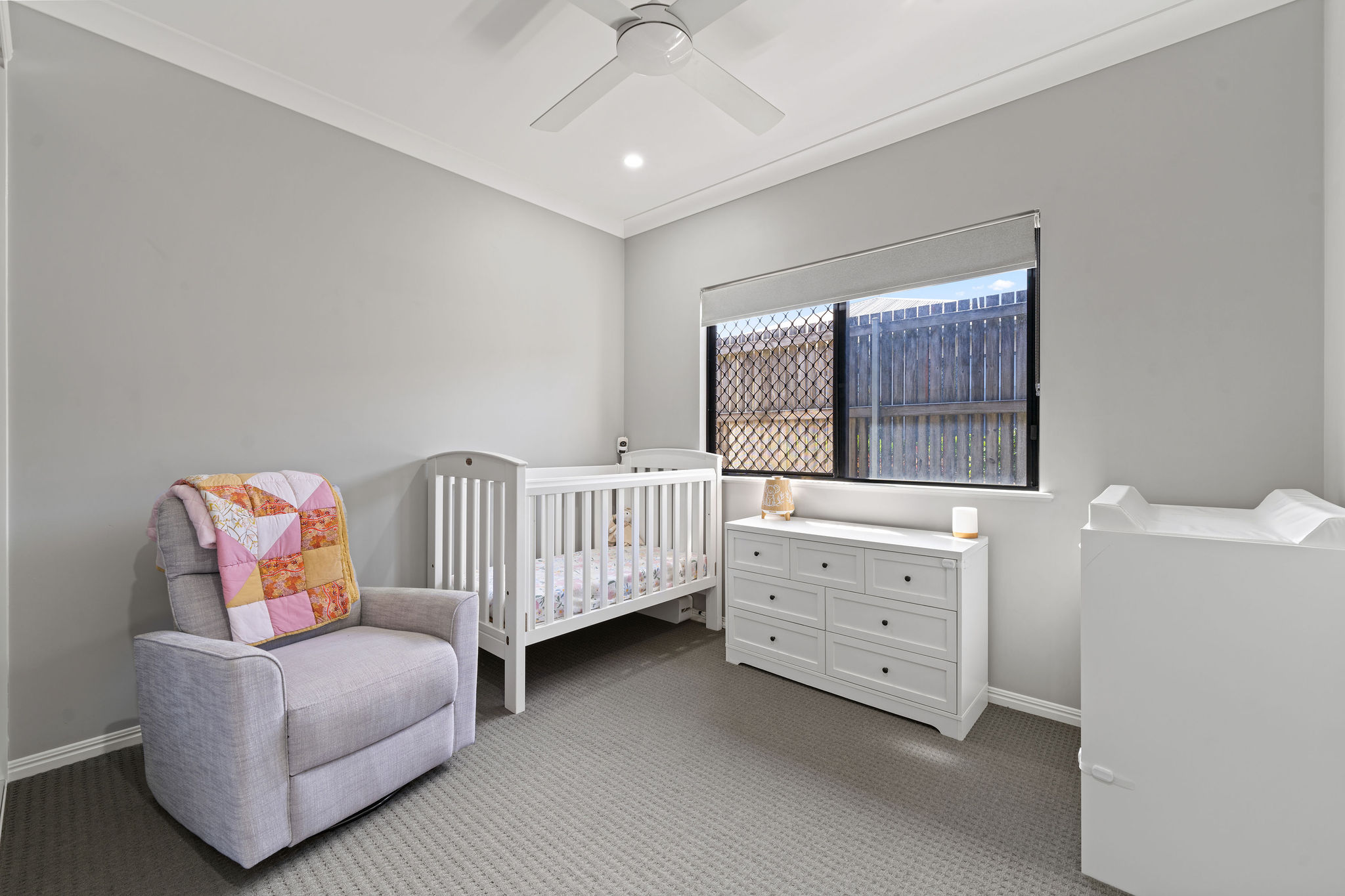 2 / 6 Waller Street, Atherton