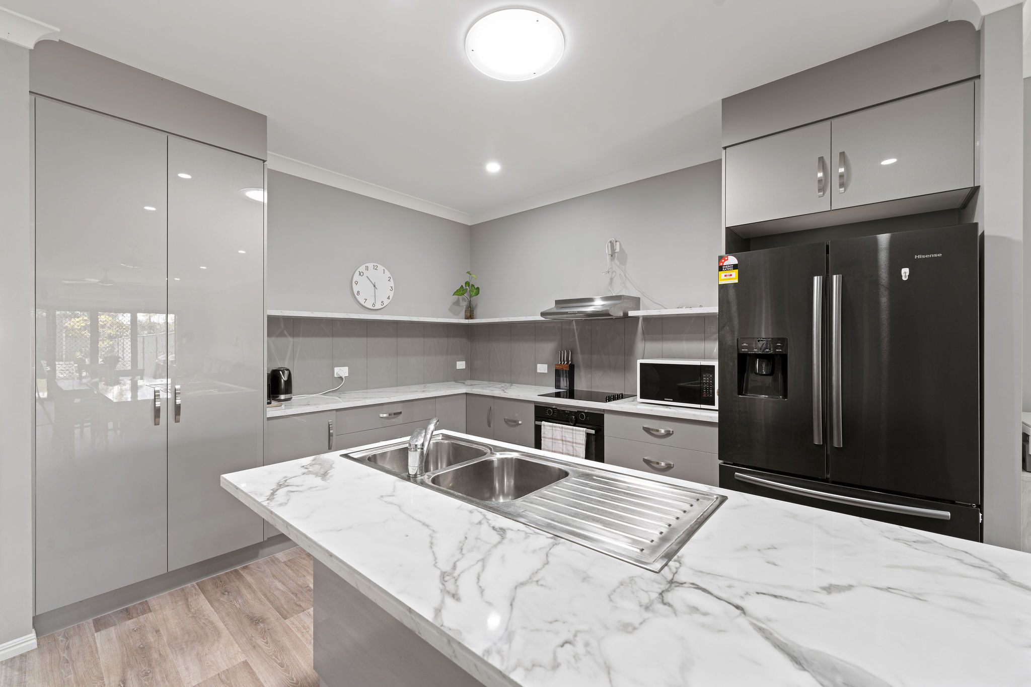 2 / 6 Waller Street, Atherton