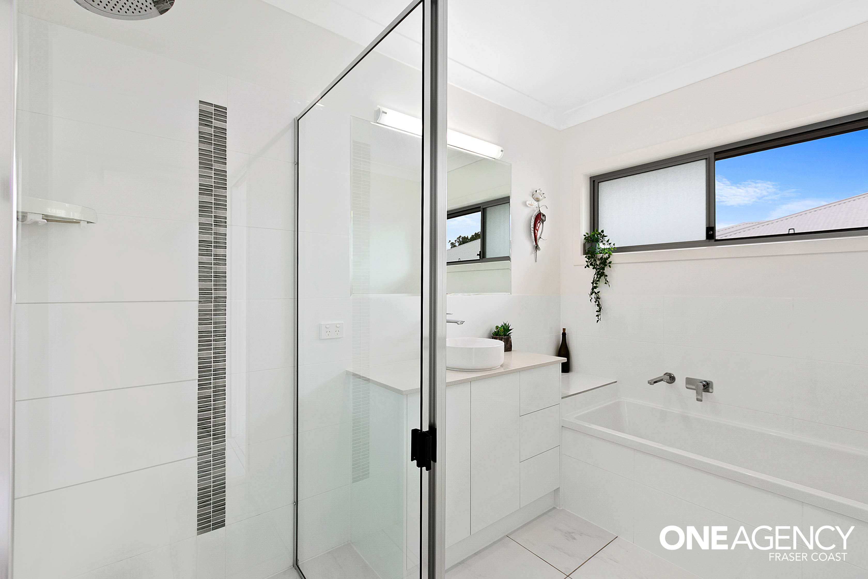 1 Jordan Close, Urangan