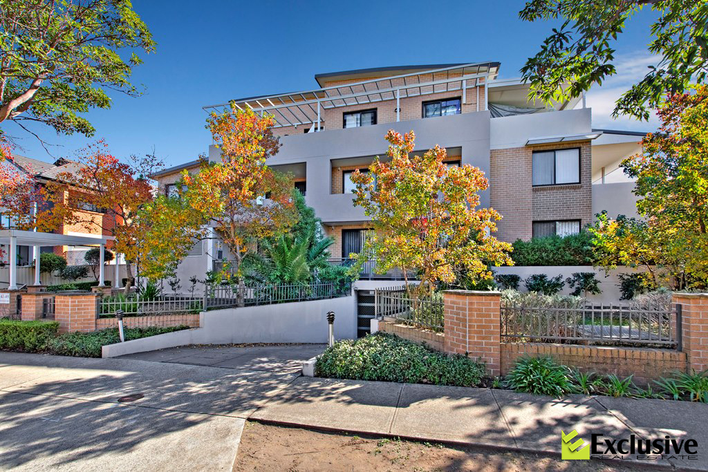 8 / 47 Henley Road, Homebush West