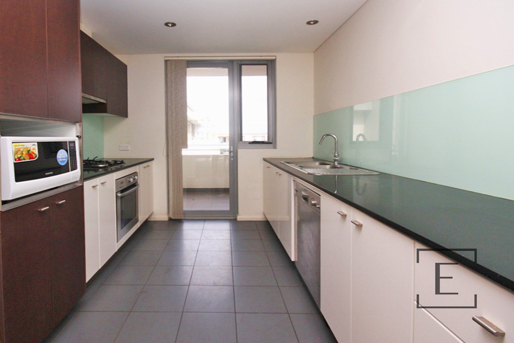 309 / 3  Stromboli Strait , Wentworth Point