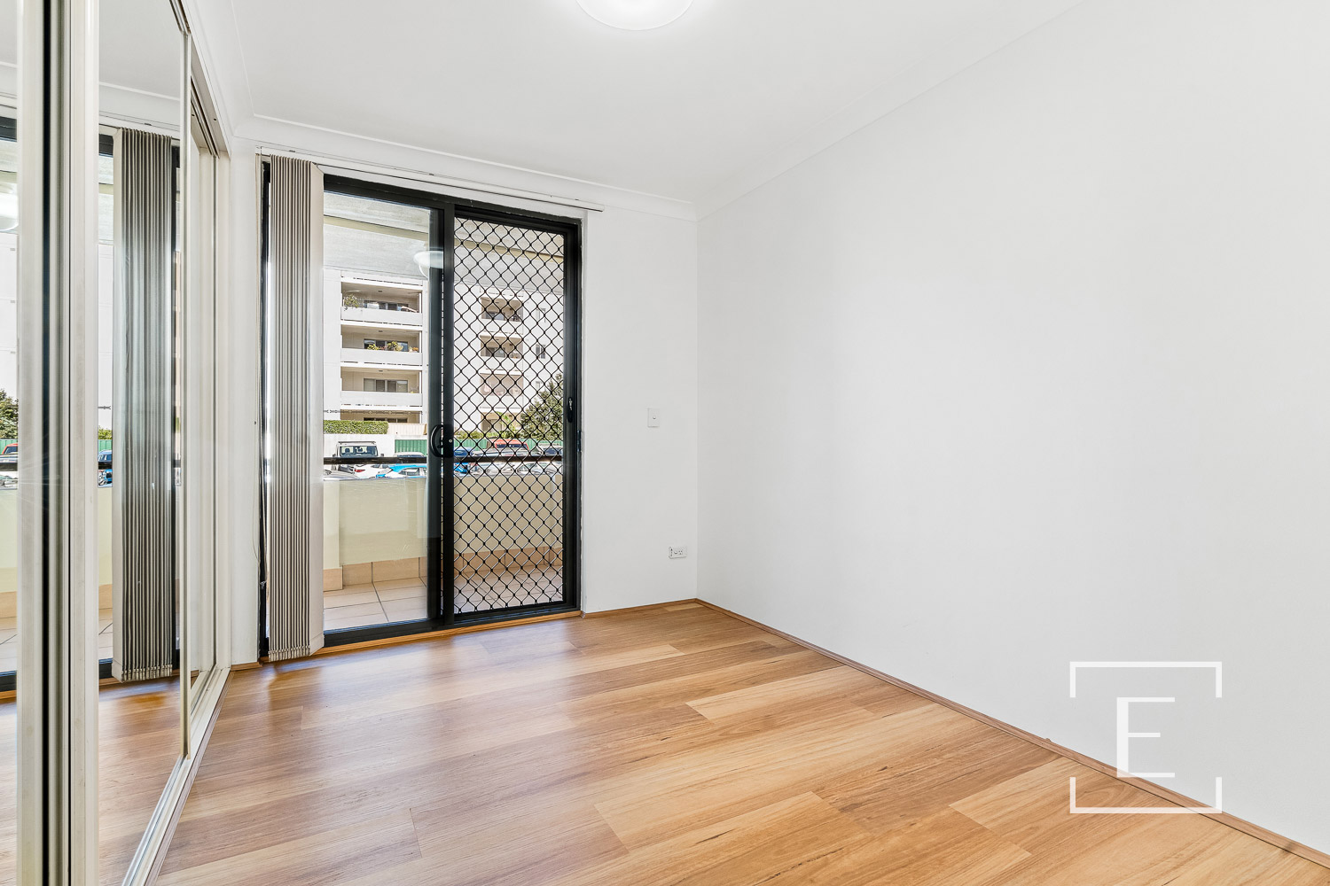 10 / 11 Crane Street, Homebush