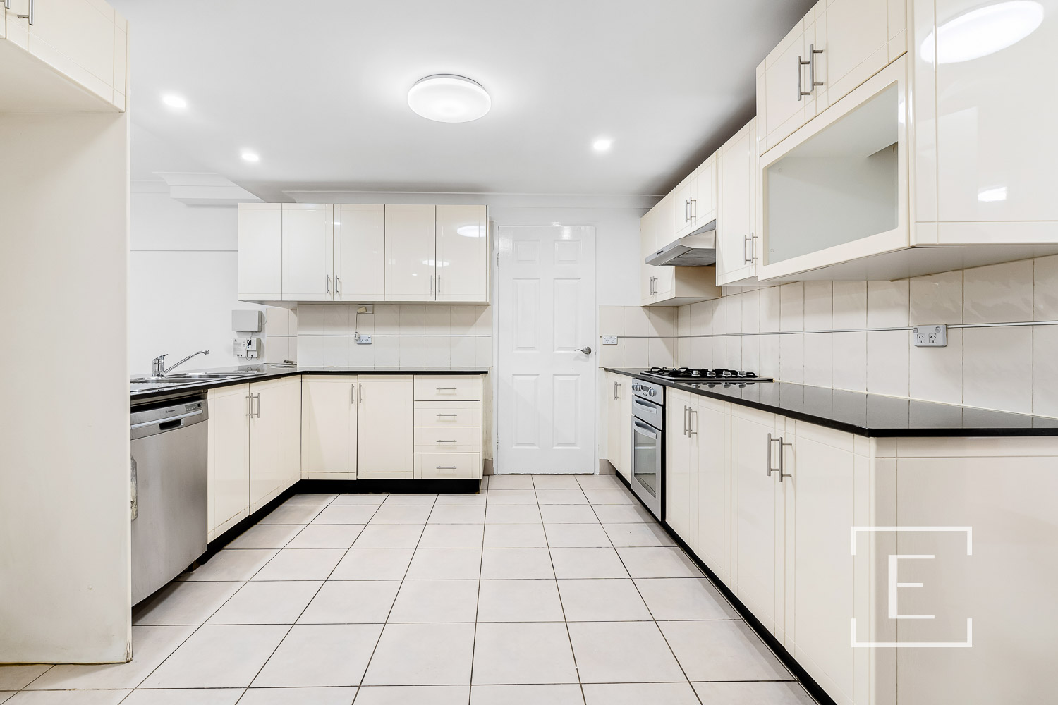 10 / 11 Crane Street, Homebush