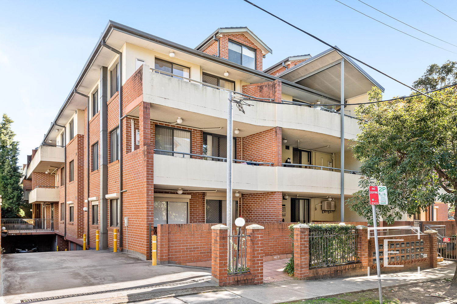 10 / 11 Crane Street, Homebush