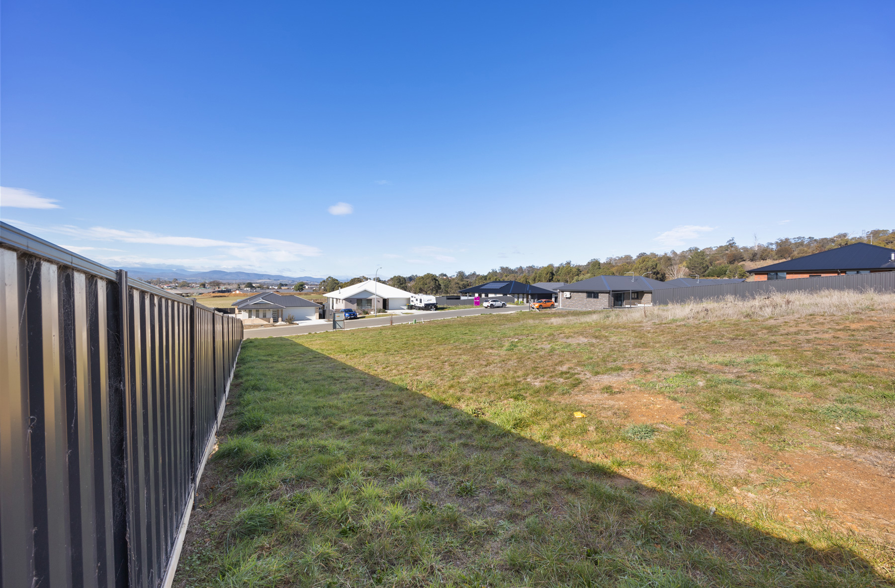 24 Parkfield Drive, Youngtown