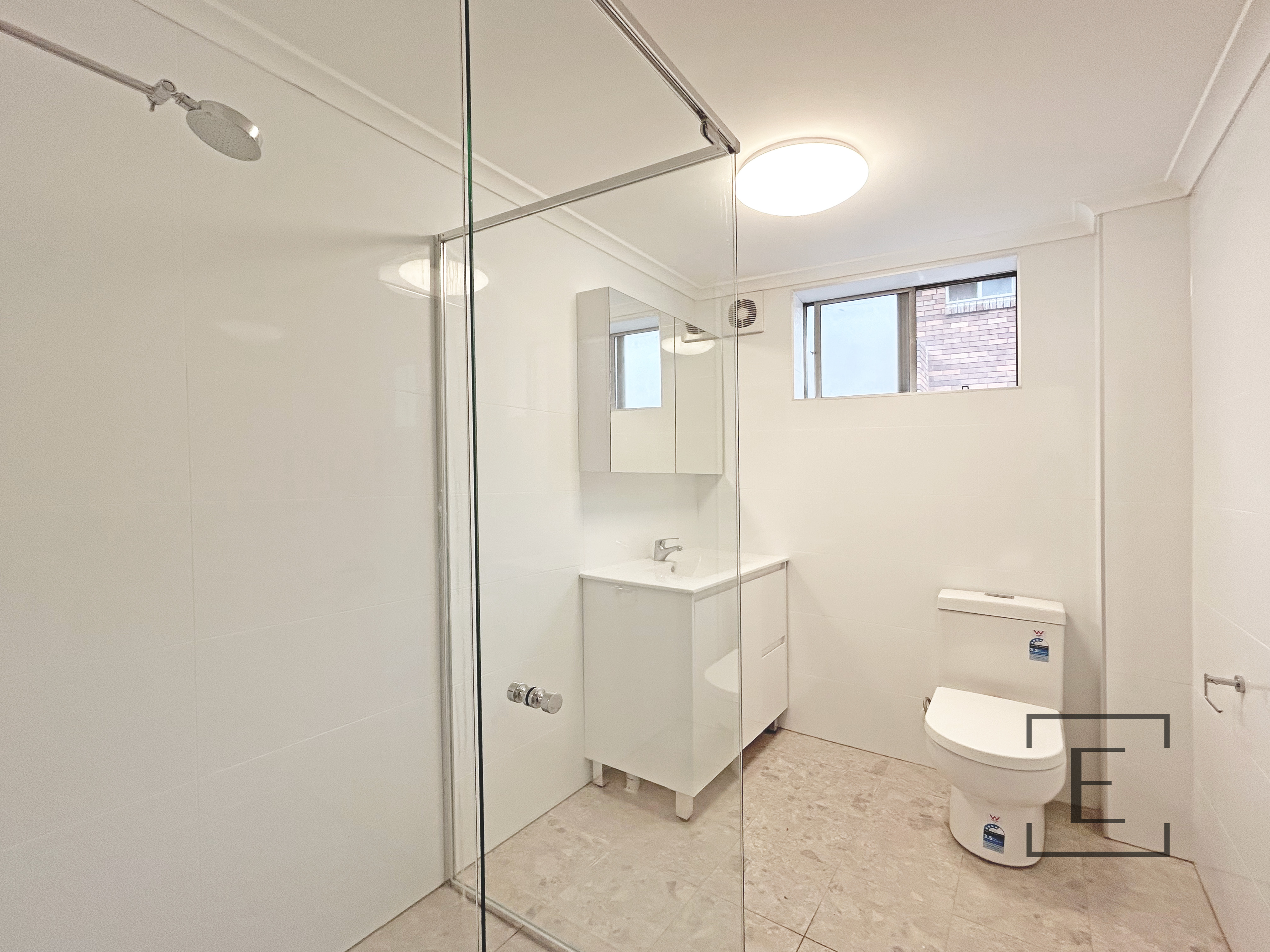 5 / 2 MacIntosh Street, Mascot