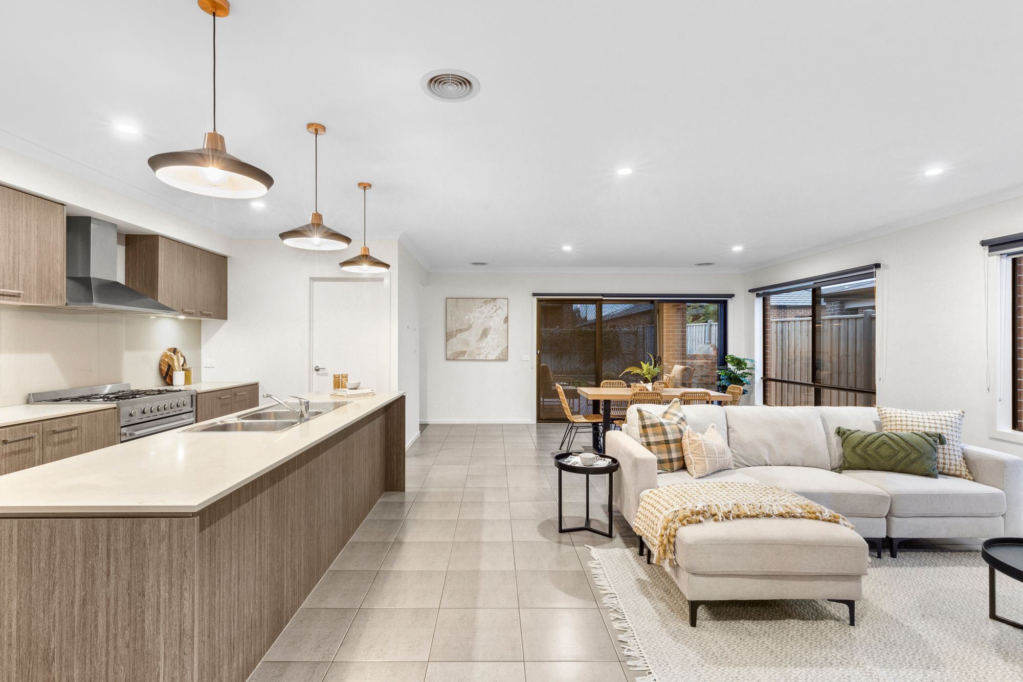 Listing image for 21 Cootamundra Drive, ARMSTRONG CREEK  VIC  3217