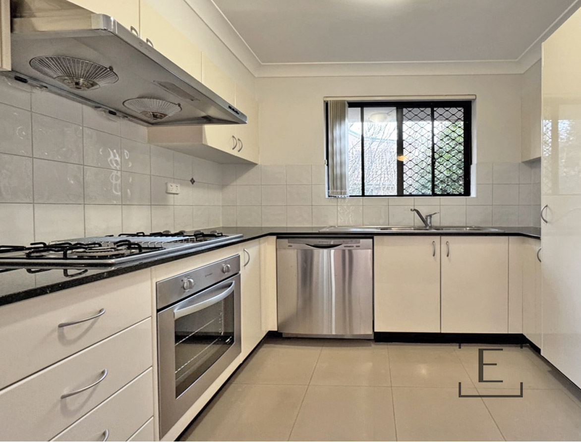 44 / 50 Henley Road, Homebush West